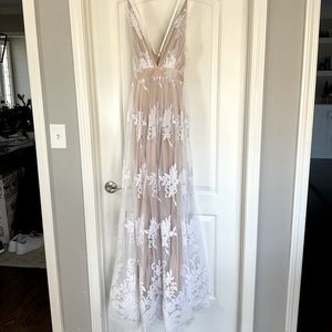 Vici White Lace Maxi Dress NWT